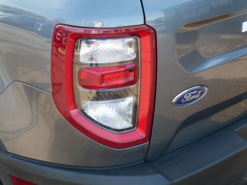 Used 2024 Ford Bronco Sport Outer Banks w/ Tech Package image 17