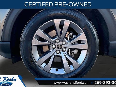 Certified 2023 Ford Explorer XLT w/ Equipment Group 202A AWD/4WD image 9