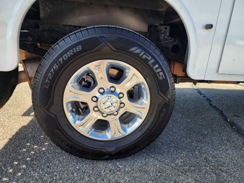 Used 2022 RAM 3500 Tradesman AWD/4WD image 13