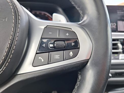 Used 2021 BMW X7 xDrive40i w/ M Sport Package image 19