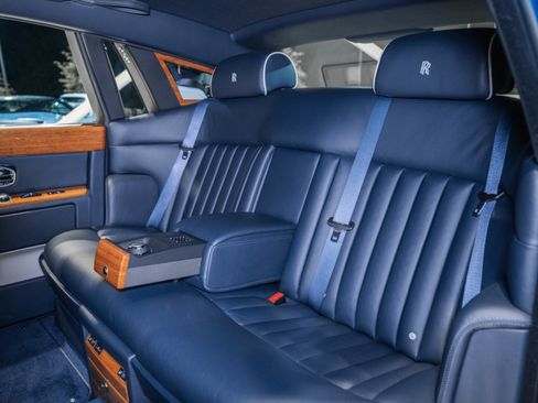 Used 2011 Rolls-Royce Phantom Sedan RWD image 34