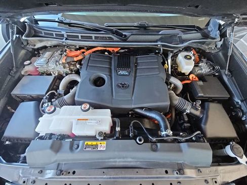 Used 2025 Toyota Sequoia TRD Pro w/ Tow Technology Package image 19