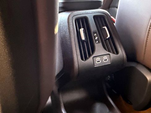 Used 2025 BMW X1 xDrive28i image 16