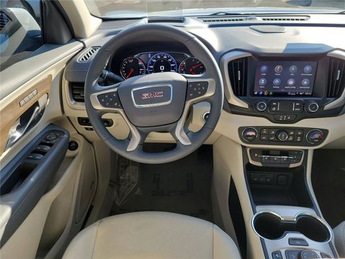 Used 2023 GMC Terrain Denali image 10