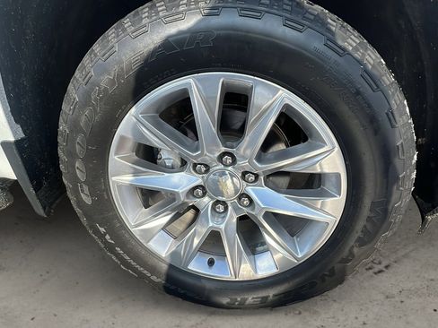 Used 2021 Chevrolet Silverado 1500 LTZ w/ LTZ Premium Package image 8