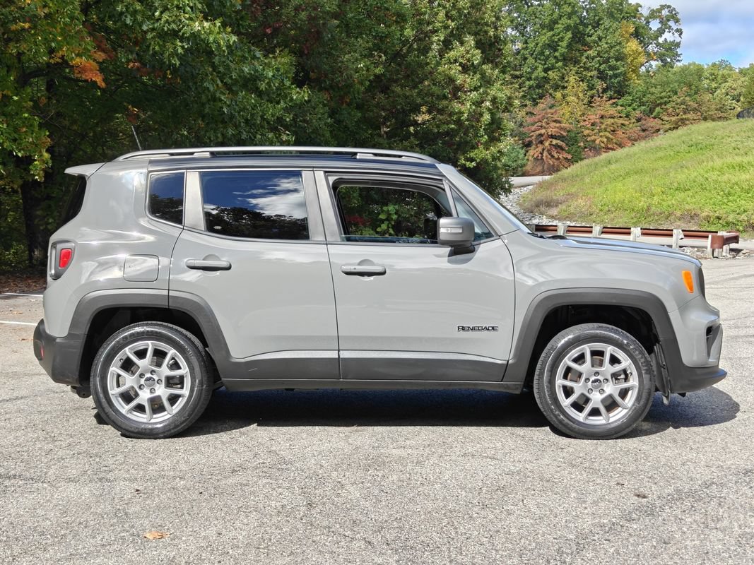 Used 2021 Jeep Renegade Limited AWD/4WD image 2