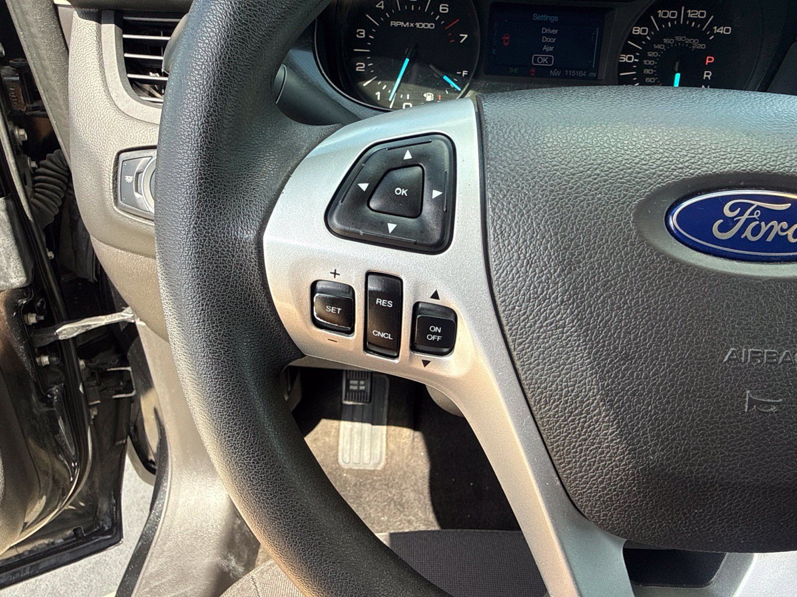 Used 2014 Ford Edge SE w/ Equipment Group 101A FWD image 10
