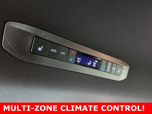 Certified 2025 Toyota Sienna Platinum image 27