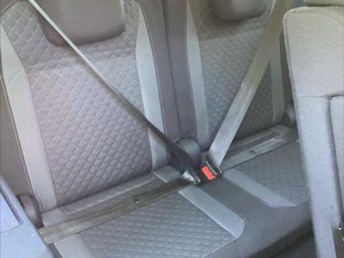 Used 2018 Volkswagen Tiguan S FWD image 16