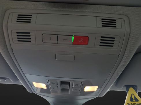 New 2025 Volkswagen Jetta SE image 25