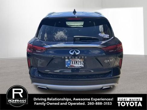 Used 2019 INFINITI QX50 Essential w/ Sensory Package image 5