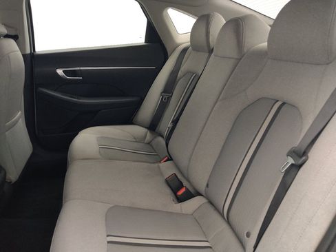 Used 2021 Hyundai Sonata SE FWD image 18