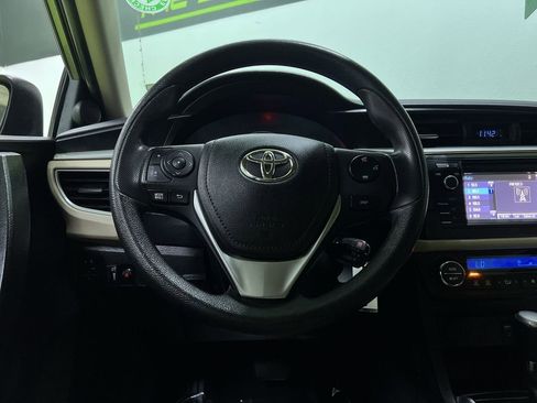 Used 2016 Toyota Corolla LE FWD image 20