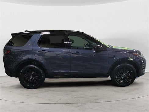 New 2024 Land Rover Discovery Sport Dynamic SE image 6