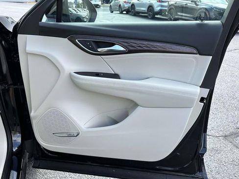 Used 2023 Buick Envision Avenir image 6