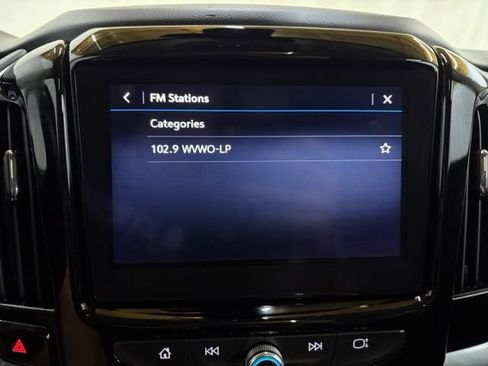 Used 2021 Chevrolet Traverse LT w/ LT Premium Package AWD/4WD image 51