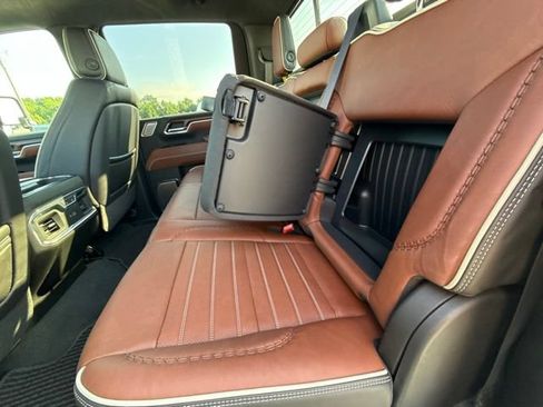 Used 2024 GMC Sierra 2500 Denali Ultimate w/ Max Trailering Package AWD/4WD image 17