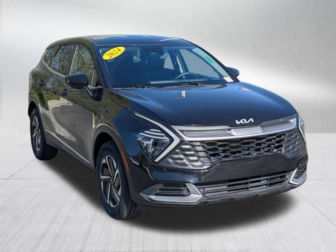 Used 2024 Kia Sportage LX image 8
