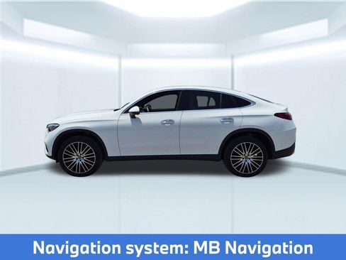 Used 2024 Mercedes-Benz GLC 300 4MATIC image 2