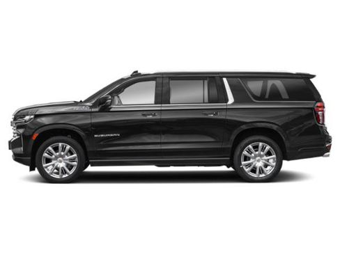 Used 2024 Chevrolet Suburban High Country AWD/4WD image 3