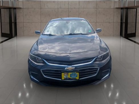 Used 2017 Chevrolet Malibu LT FWD image 8