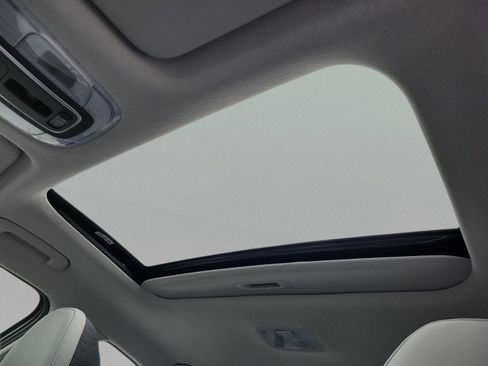 New 2026 Hyundai Elantra Limited FWD image 31
