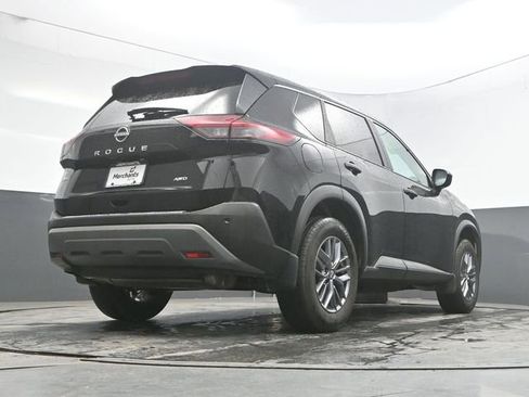Used 2023 Nissan Rogue S AWD/4WD image 37