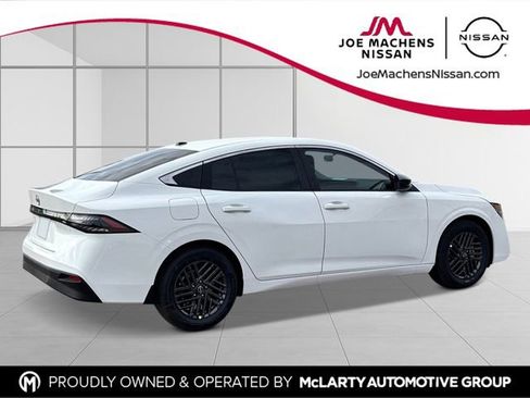 New 2026 Nissan Sentra SV w/ Floor Mat Package FWD image 6