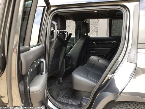 Used 2025 Land Rover Defender 110 S AWD/4WD image 9