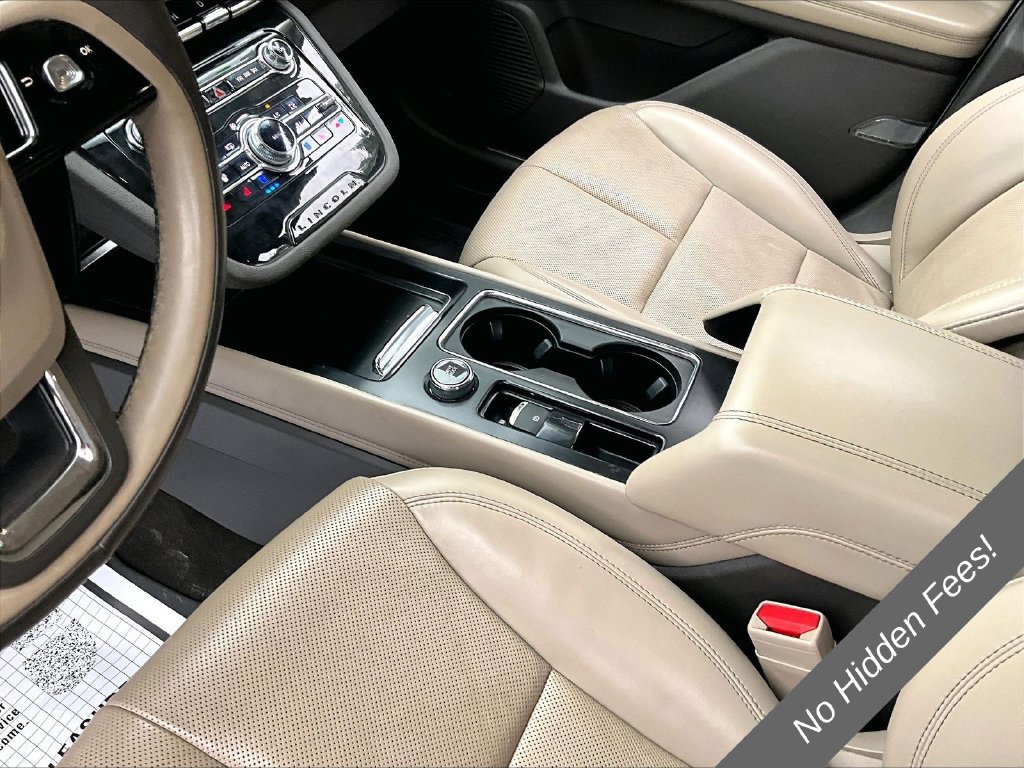 Used 2021 Lincoln Corsair AWD w/ Premium Package image 11