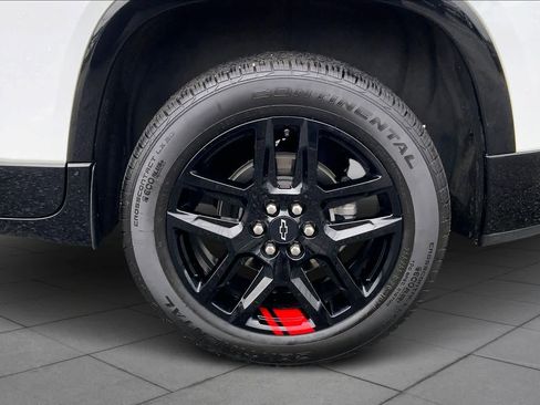 Used 2023 Chevrolet Traverse Premier w/ Redline Edition image 11