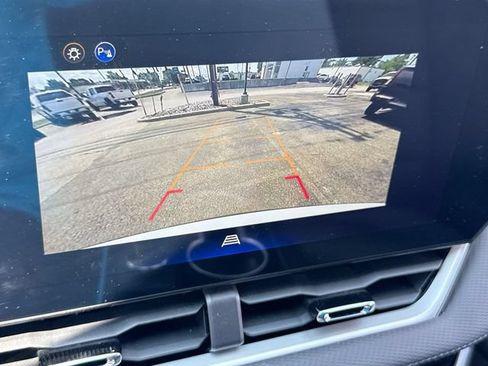 Certified 2026 Chevrolet Equinox LT FWD image 17