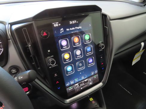 New 2025 Subaru Crosstrek 2.5i Limited w/ Crosstrek Mirror Package image 18