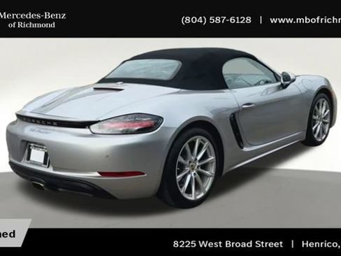 Used 2019 Porsche 718 Boxster RWD image 2