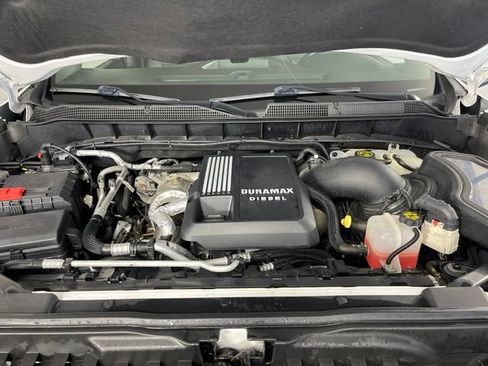 Used 2021 Chevrolet Silverado 1500 RST AWD/4WD image 39