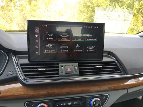 Certified 2022 Audi Q5 2.0T Premium Plus w/ Premium Plus Package image 25