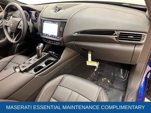 Used 2024 Maserati Levante GT Ultima AWD/4WD image 32