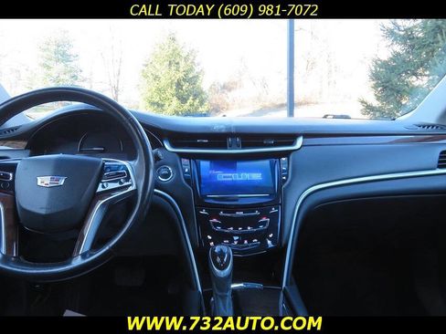 Used 2017 Cadillac XTS Luxury image 17