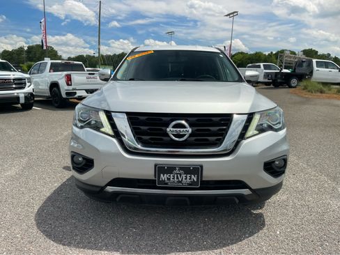 Used 2019 Nissan Pathfinder SV AWD/4WD image 2