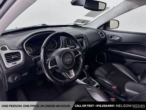 Used 2018 Jeep Compass Latitude w/ Popular Equipment Group image 9