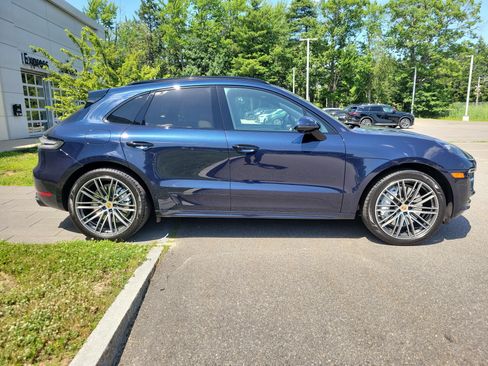 Used 2021 Porsche Macan Turbo AWD/4WD image 8