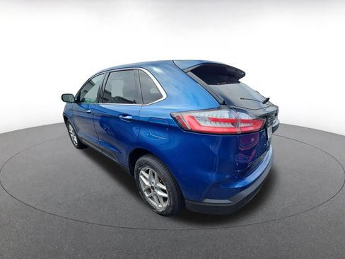 Used 2024 Ford Edge SEL image 5