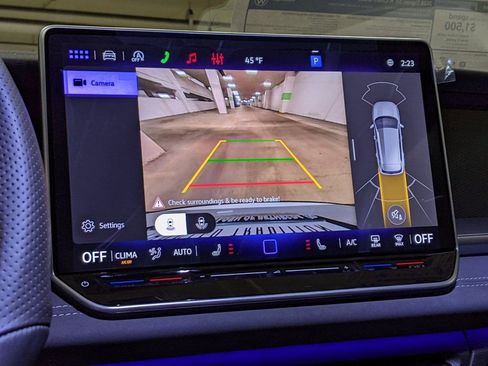 New 2026 Volkswagen Tiguan SE R-Line image 17