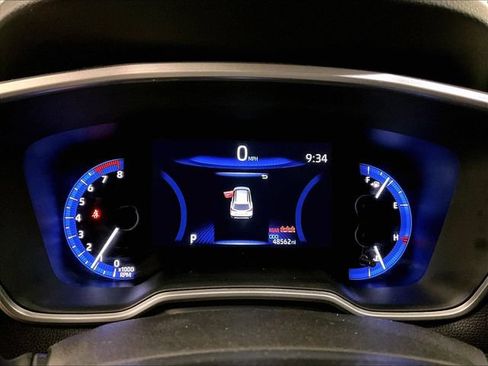Used 2022 Toyota Corolla Cross XLE w/ Convenience Package AWD/4WD image 19