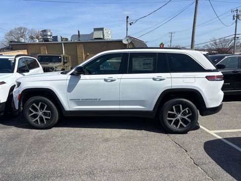 New 2026 Jeep Grand Cherokee Limited AWD/4WD image 3