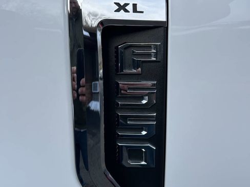 Used 2022 Ford F550 4x4 SuperCab Super Duty image 39