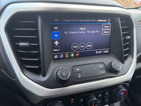 Certified 2023 GMC Acadia SLE w/ Driver Convenience Package image 21