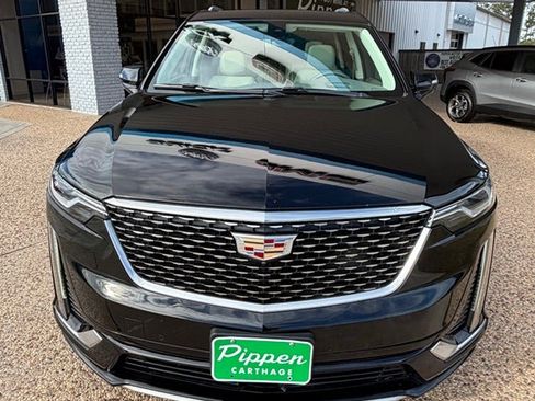 Used 2022 Cadillac XT6 Premium Luxury w/ Technology Package image 3