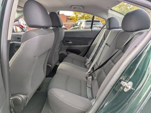 Used 2015 Chevrolet Cruze LT image 25