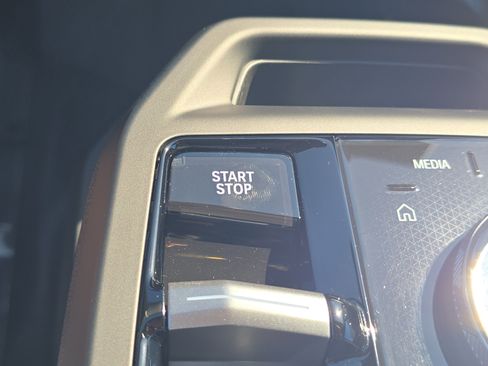 New 2026 BMW iX xDrive60 w/ M Sport Package image 28